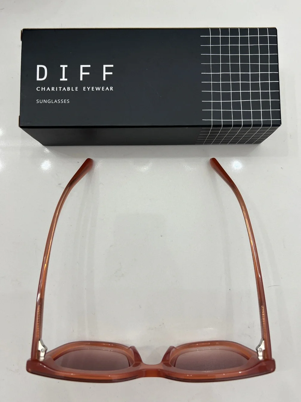 NWT DIFF Eyewear Gjelina Sunglasses
